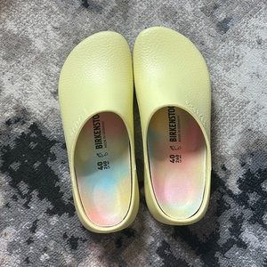 Worn Once Birkenstock Clogs